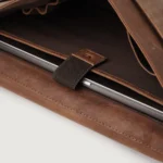 The Carismatico Tan Brown Leather Messenger Bag For Men - Image 5